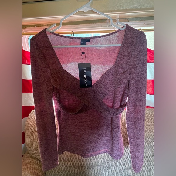 Cute SHEIN top!! ~NEVER WORN~ - Picture 1 of 1